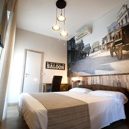 Hotel Fabrizio Ріміні Екстер'єр фото