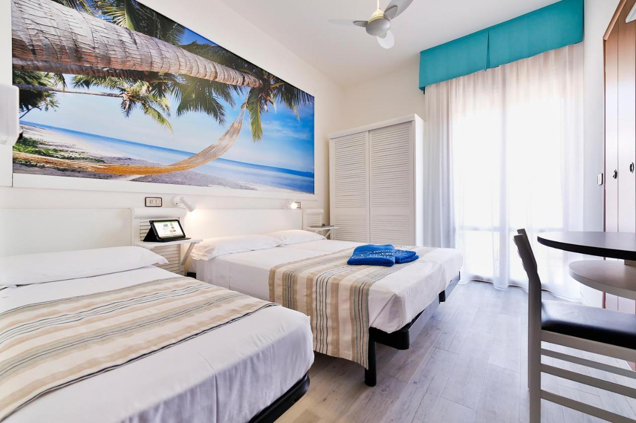 Hotel Fabrizio Ріміні Номер фото
